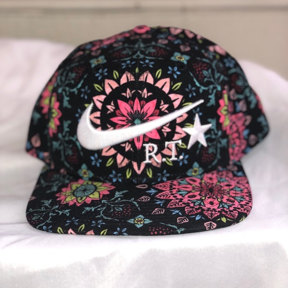 nike rt cap